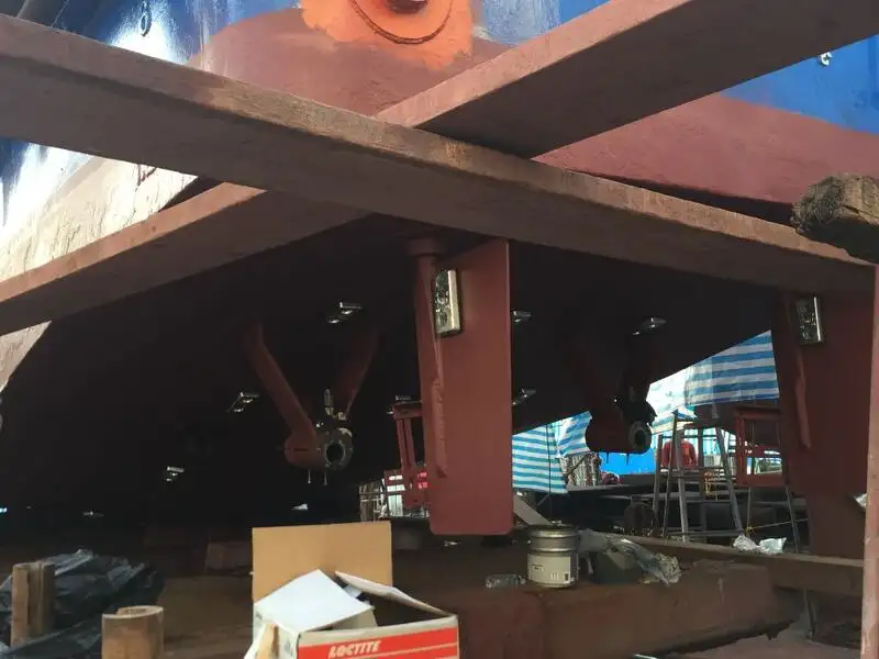Kapal kerja untuk dijual