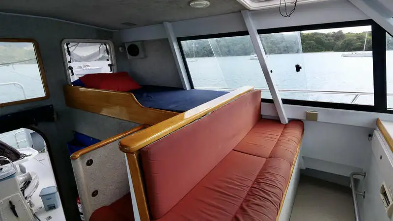 Kapal penyelidik untuk dijual