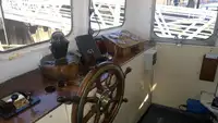 Kapal pelayaran untuk dijual