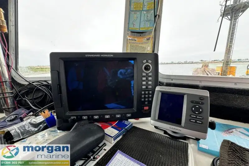 Kapal kerja untuk dijual