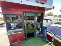 Ponton untuk dijual