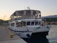 Kapal layar untuk dijual
