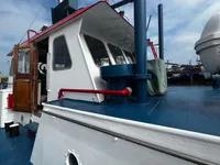 Kapal rondaan untuk dijual