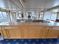 Kapal pelayaran untuk dijual