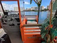 Kapal pelayaran untuk dijual