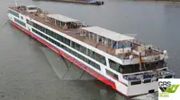 Kapal pelayaran untuk dijual