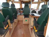 Kapal rondaan untuk dijual