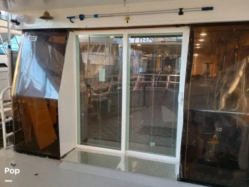 Kapal feri untuk dijual