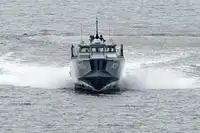 Kapal tentera laut / kapal tentera untuk dijual