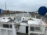 Kapal rondaan untuk dijual