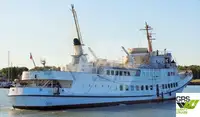 Kapal pelayaran untuk dijual