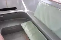 Kapal anak kapal untuk dijual