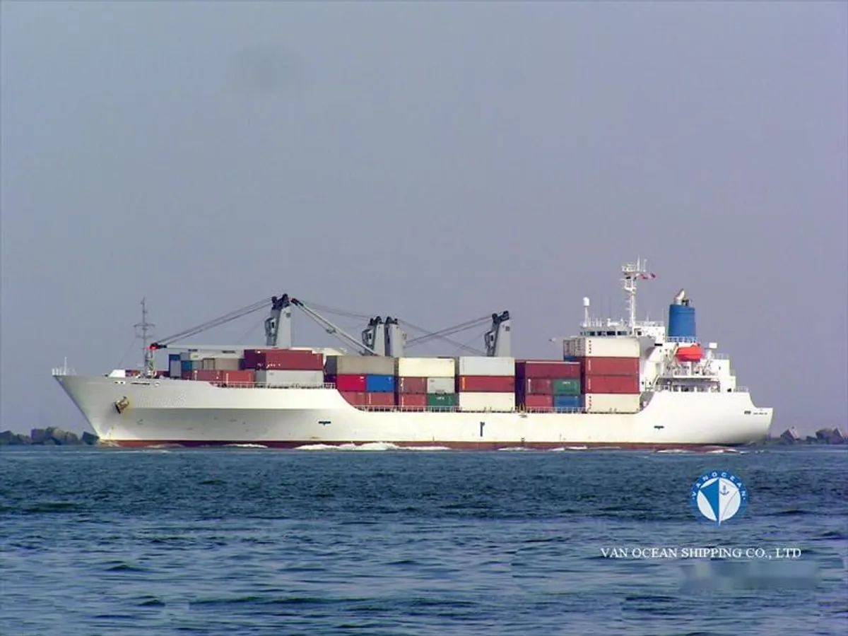 Kapal peti sejuk untuk dijual