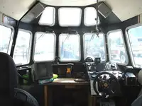 Kapal anak kapal untuk dijual