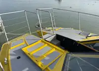 Kapal pelayaran untuk dijual