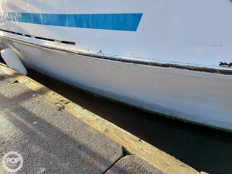 Kapal feri untuk dijual