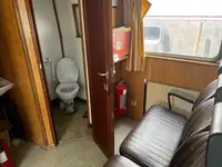 Kapal rondaan untuk dijual