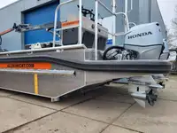 Kapal layar untuk dijual