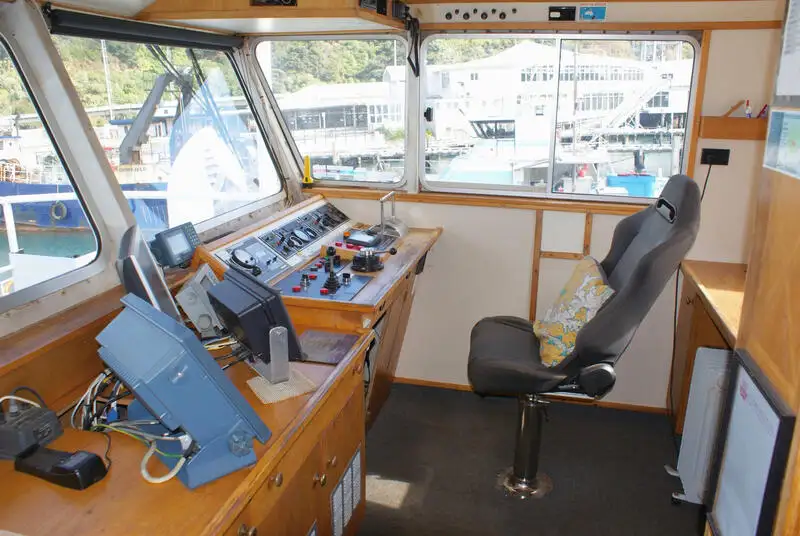 Kapal layar untuk dijual