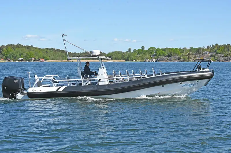 Kapal getah kaku untuk dijual