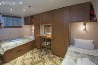 Kapal pelayaran untuk dijual