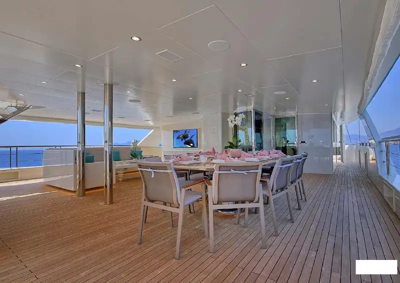 Yacht untuk dijual