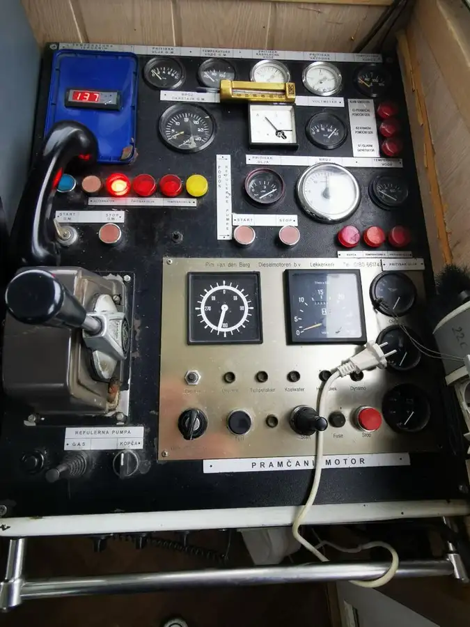 Kapal pengorek untuk dijual