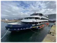 Kapal pelayaran untuk dijual