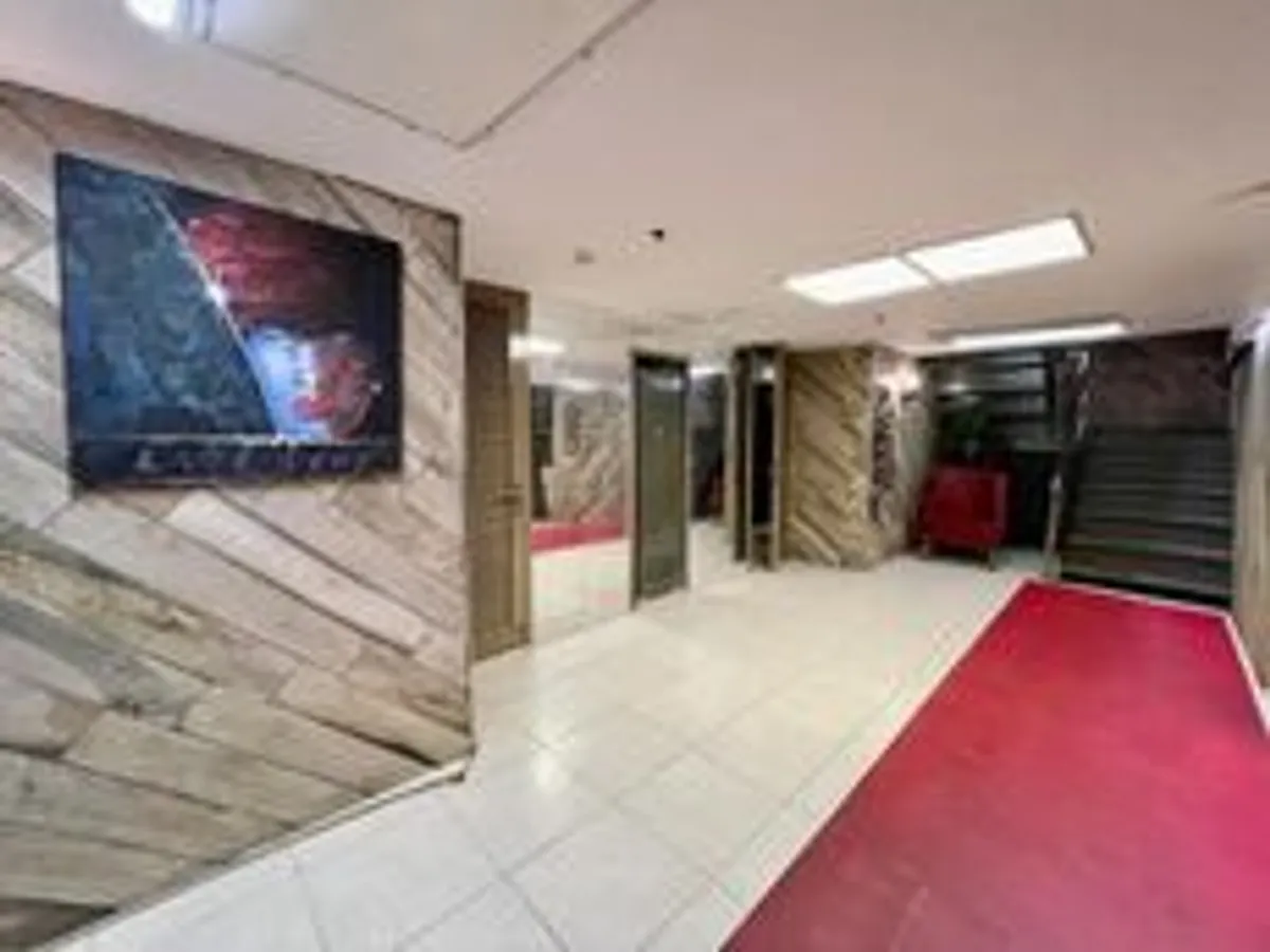 Kapal penumpang untuk dijual