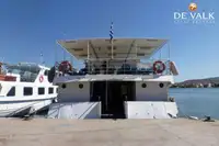 Kapal feri untuk dijual