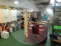 Kapal kren untuk dijual