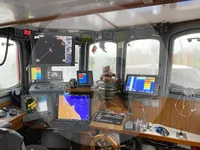 Kapal memancing untuk dijual