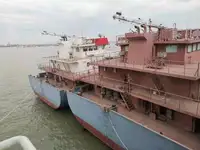 Kapal pengangkut pukal untuk dijual