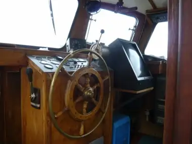 Kapal tunda untuk dijual