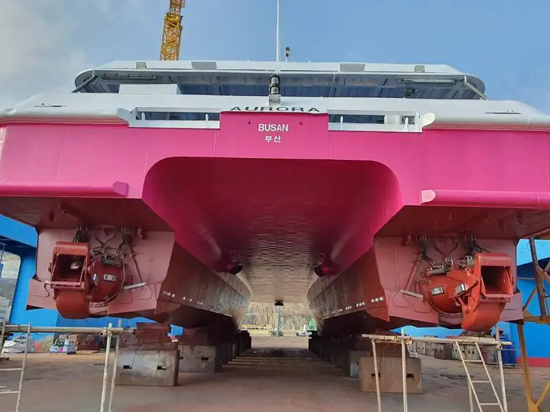 Kapal penumpang untuk dijual