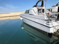 Kapal rondaan untuk dijual