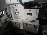 Kapal penyelamat untuk dijual