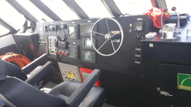 Kapal anak kapal untuk dijual