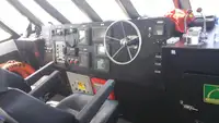 Kapal anak kapal untuk dijual