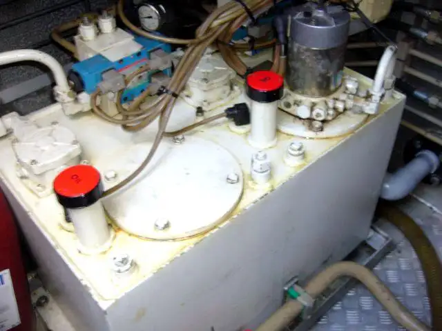 Kapal tinjauan untuk dijual