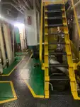 Kapal bekalan untuk dijual