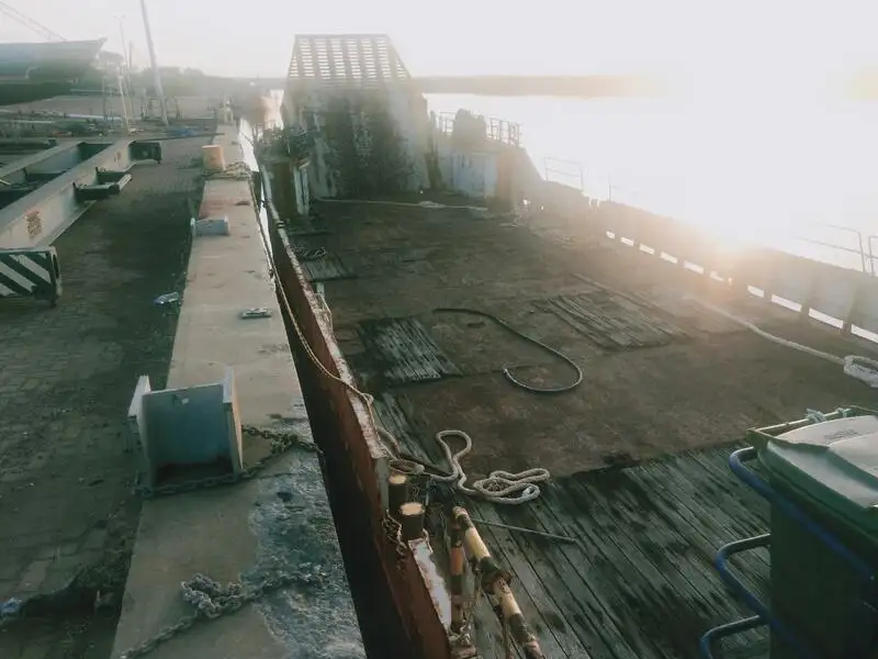 Kapal pendaratan, tangki untuk dijual