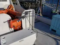 Kapal feri untuk dijual