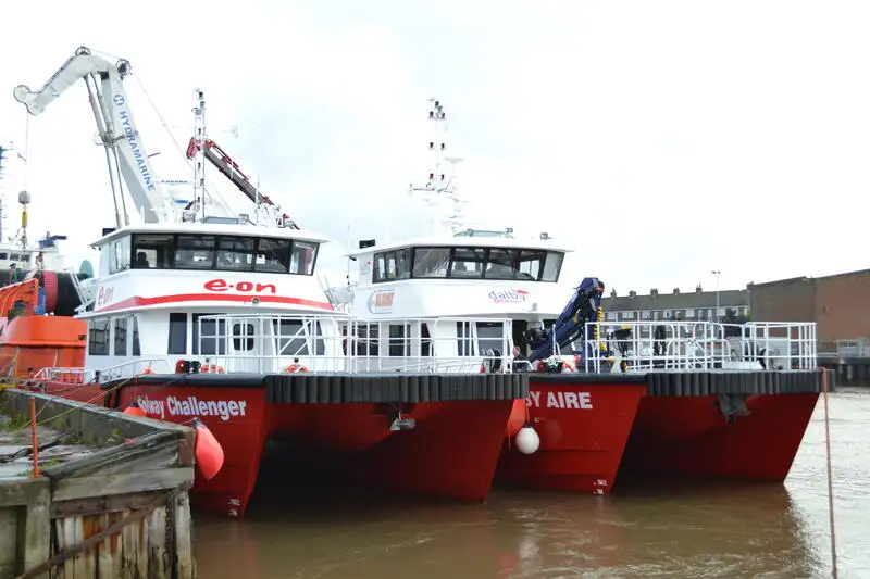Kapal layar untuk dijual