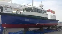 Kapal anak kapal untuk dijual