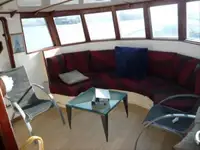 Kapal rondaan untuk dijual
