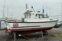 Kapal kerja untuk dijual