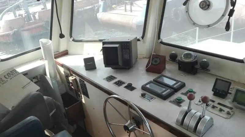 Kapal rondaan untuk dijual