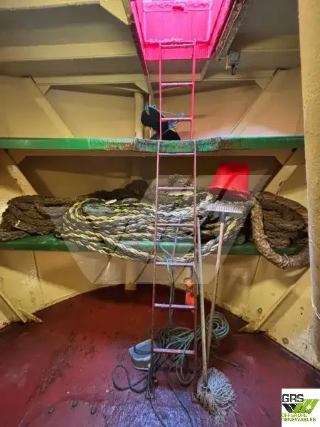 Kapal bekalan untuk dijual