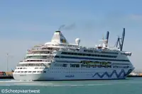 Kapal pesiar untuk jualan